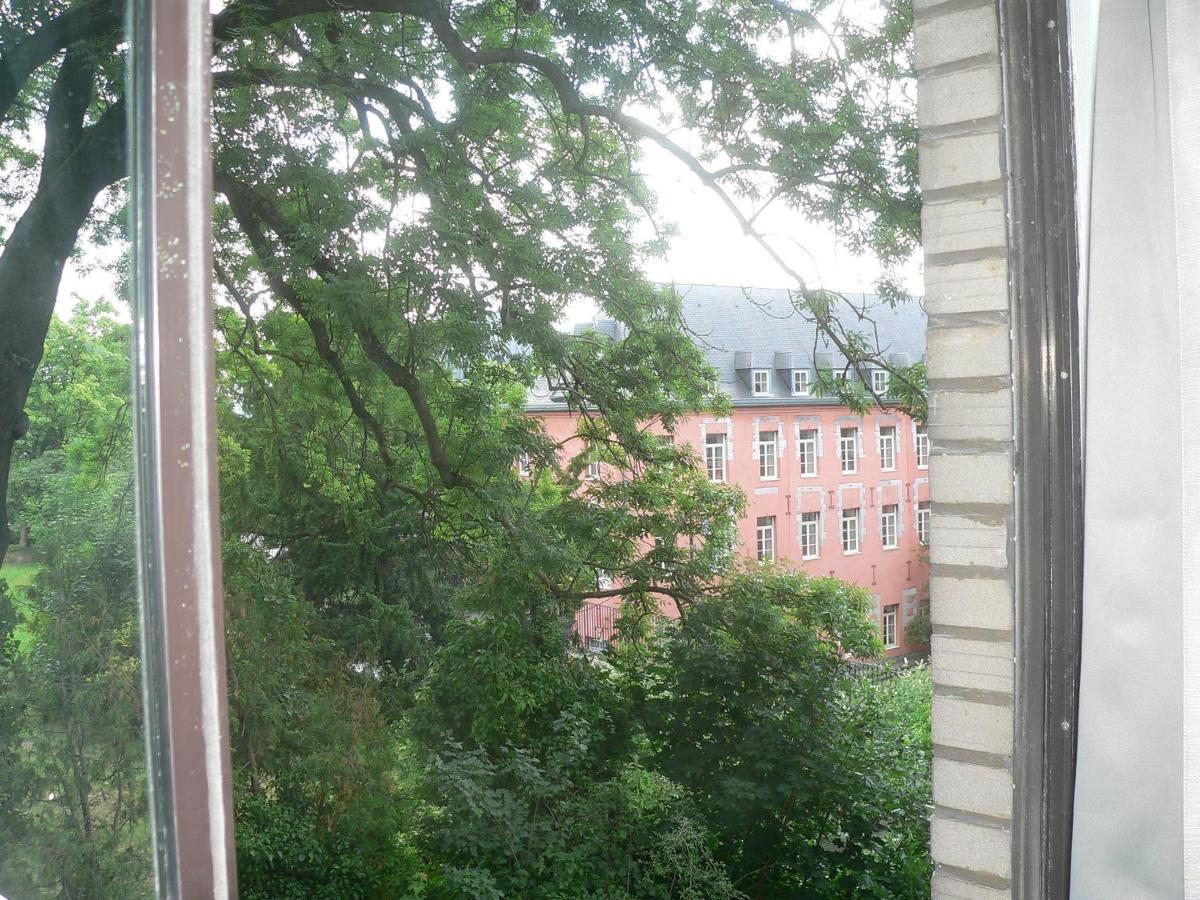 Ferienwohnung Liege Centre 6 Rue Montagne Sainte Walburge, 4000 Liege, Pour 2 Pers A 3 Minutes De La Gare St Lambert Exterior foto